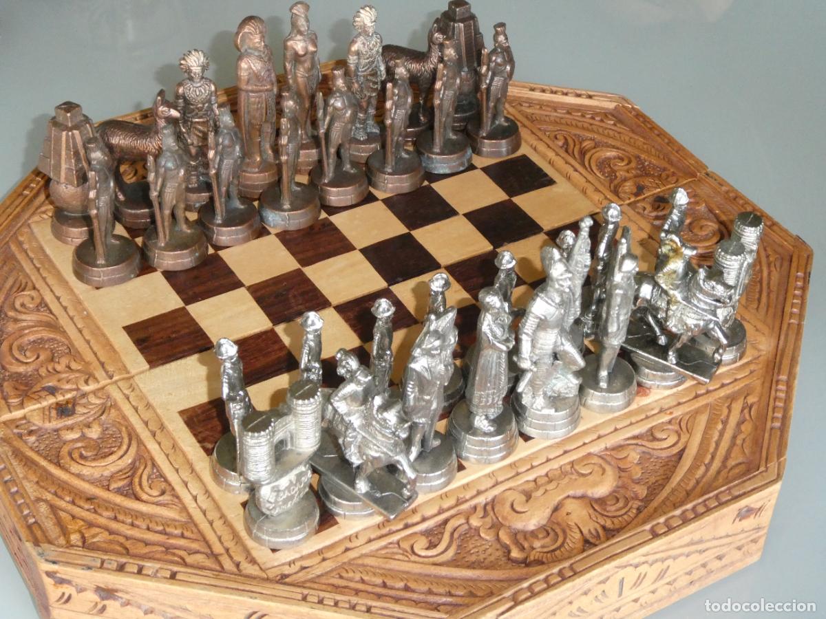 Juegos de mesa: JUEGO DE AJEDREZ. IND&Iacute;GENAS MAYAS - AZTECAS VS CONQUISTADORES ESPA&Ntilde;OLES. BADAJOZ VS AMERICA. 2,6 KG
