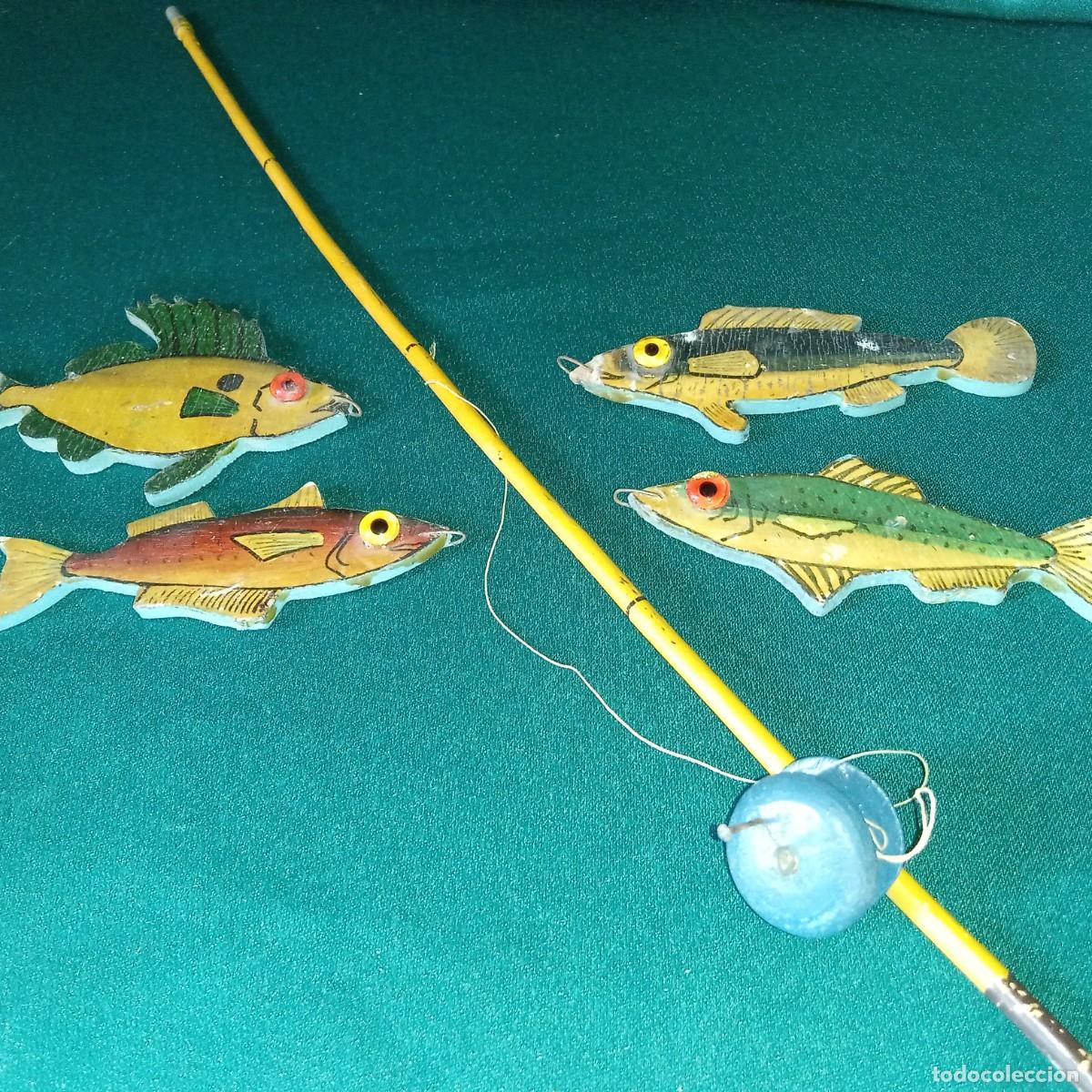 Juegos de mesa: Antiguo JUEGO de PESCA .