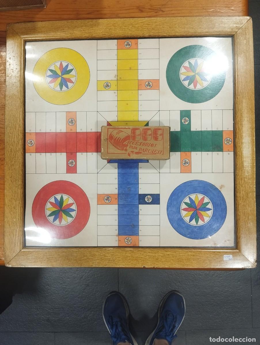 Juegos de mesa: JUEGO PARCHIS COMPLETO. ANTIGUO. JUNTO CON SUS ACCESORIOS.