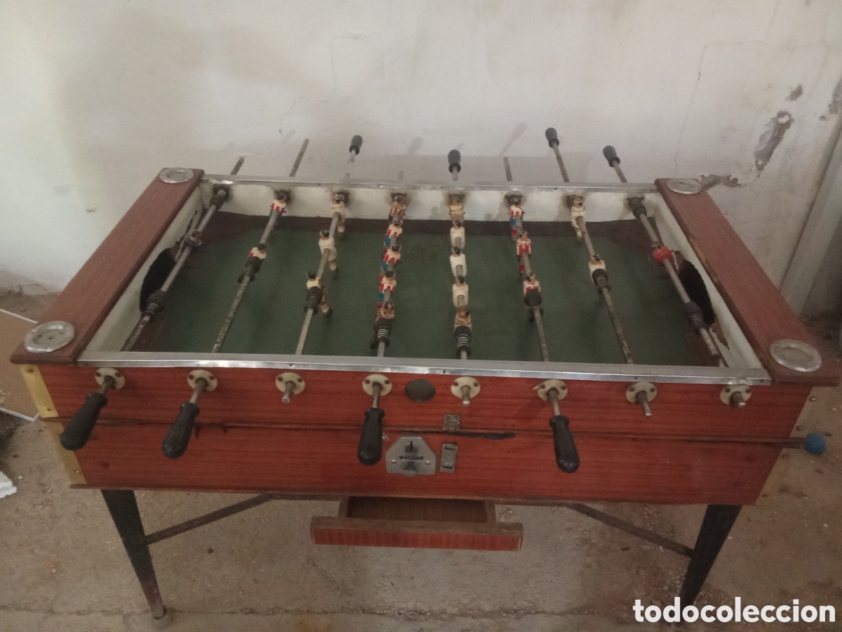Juegos de mesa: Futbolin de madera a&ntilde;os 80