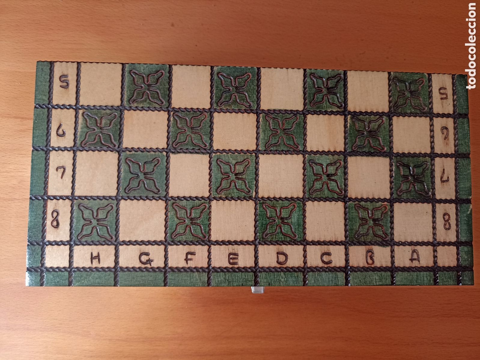 Juegos de mesa: Juego de ajedrez de madera en caja
