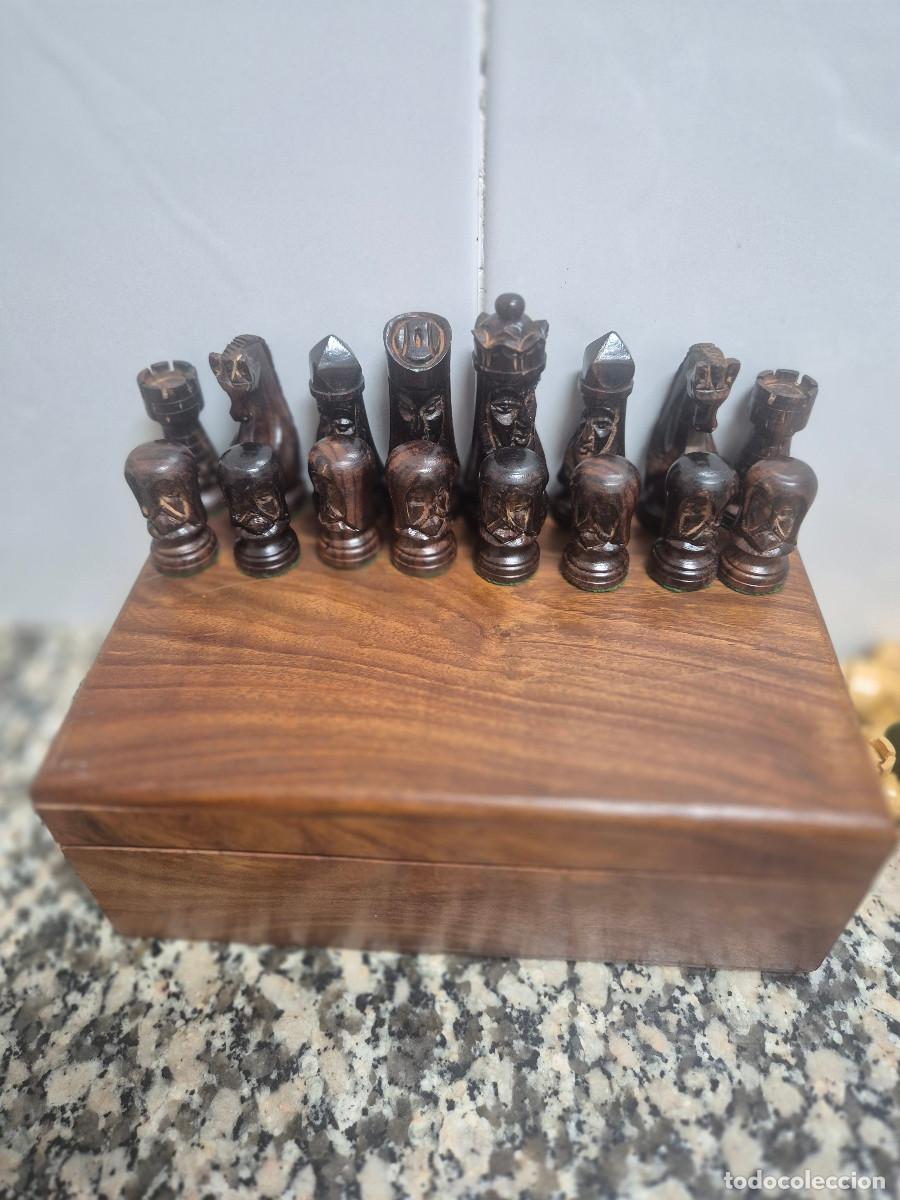 Juegos de mesa: JUEGO DE AJEDREZ DE MADERA CON CAJA. - Foto 4