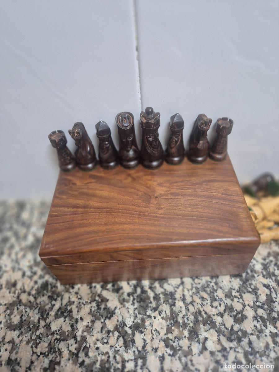 Juegos de mesa: JUEGO DE AJEDREZ DE MADERA CON CAJA. - Foto 5