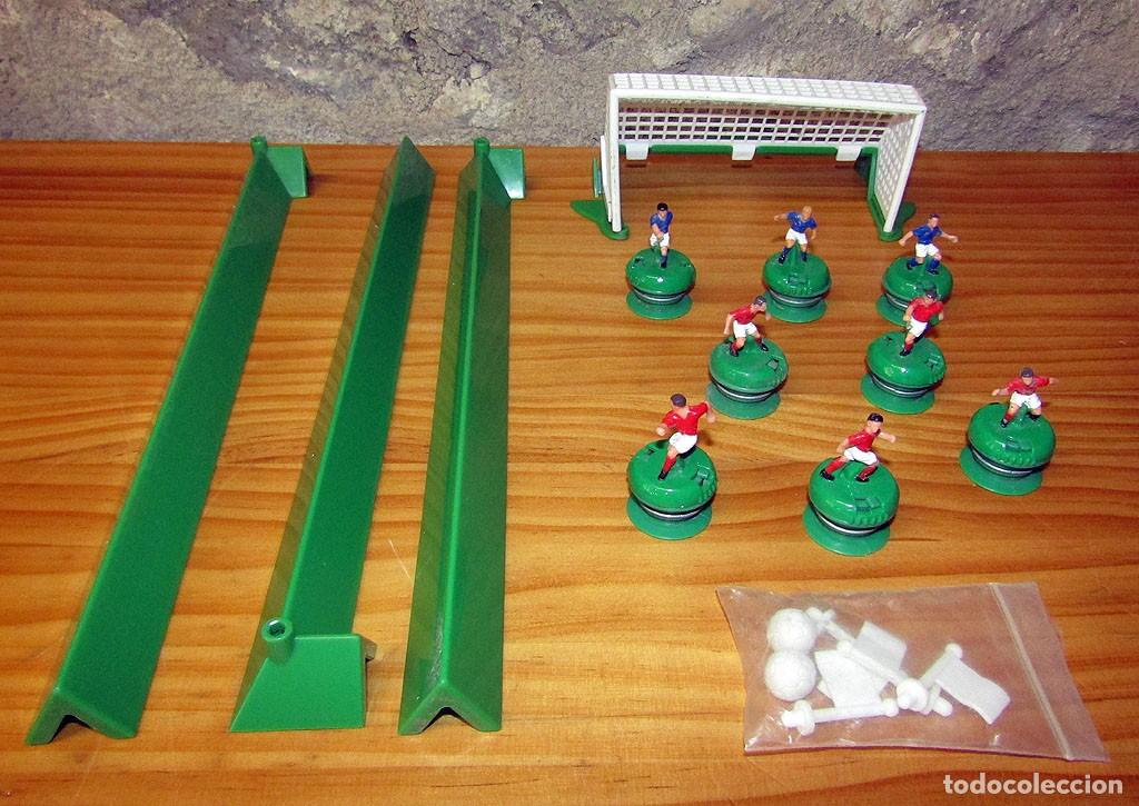 Juegos de mesa: LOTE PRO ACTION FOOTBALL: PORTERIA, VALLAS, JUGADORES, BALONES Y BANDERINES