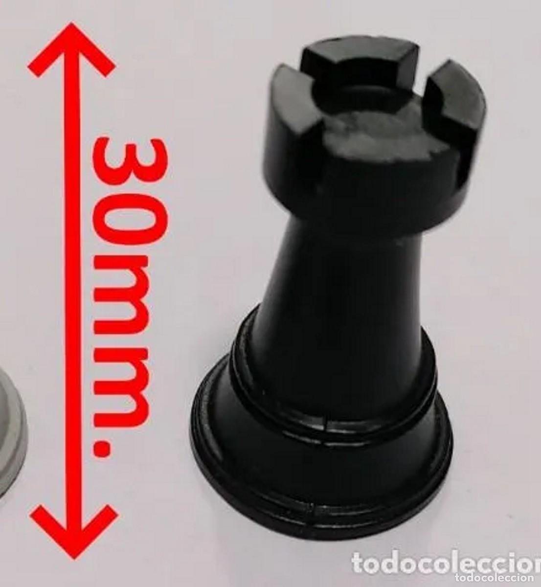 Juegos de mesa: 1 TORRE NEGRA, 2 PEONES BLANCOS Y 1 &Aacute;LFIL BLANCO ajedrez Novag