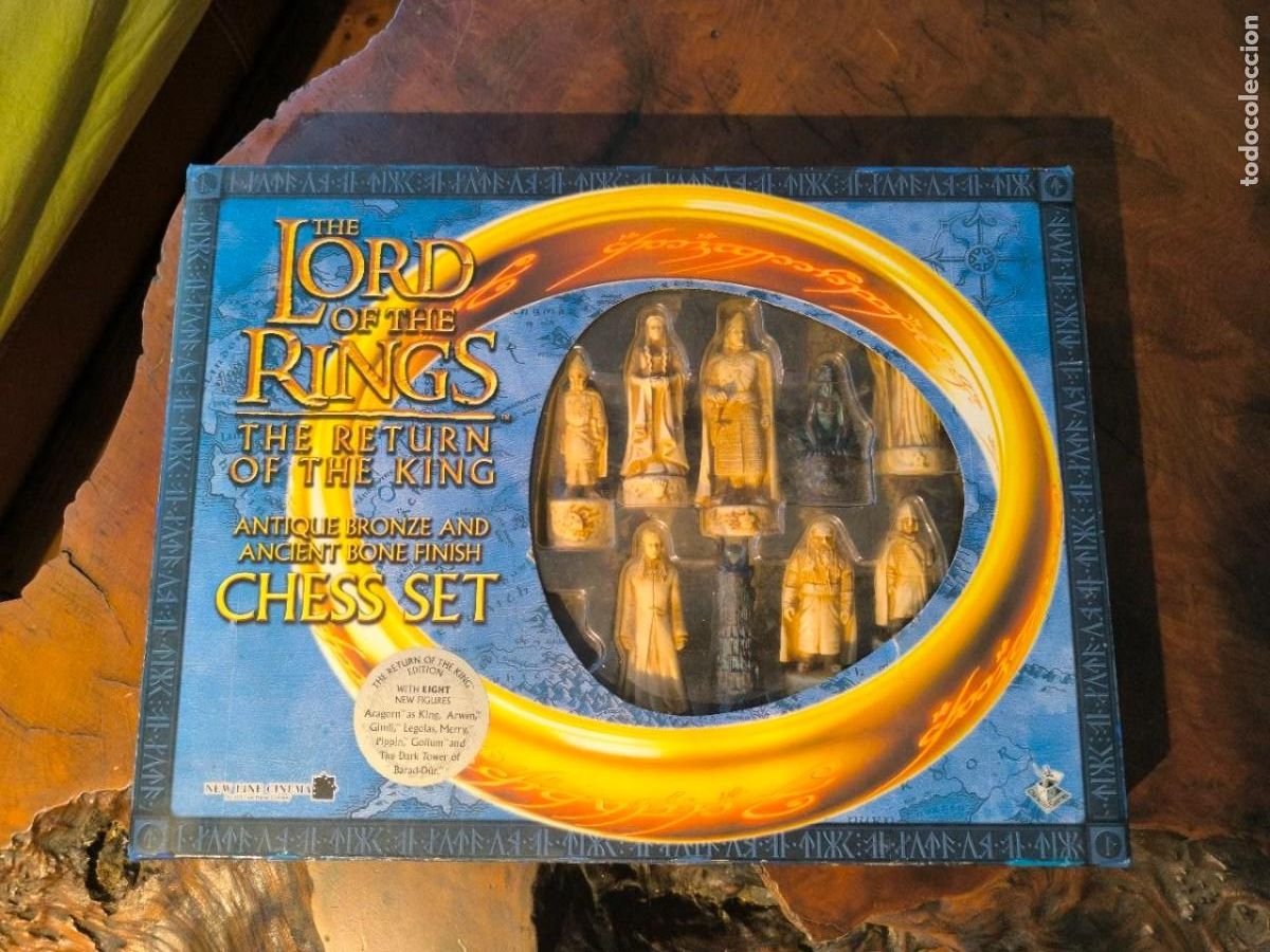 Juegos de mesa: CHEES SET LORD OF THE RINGS, AJEDREZ EL SE&Ntilde;OR DE LOS ANILLOS, (Hasbro). 2003 COMO NUEVO