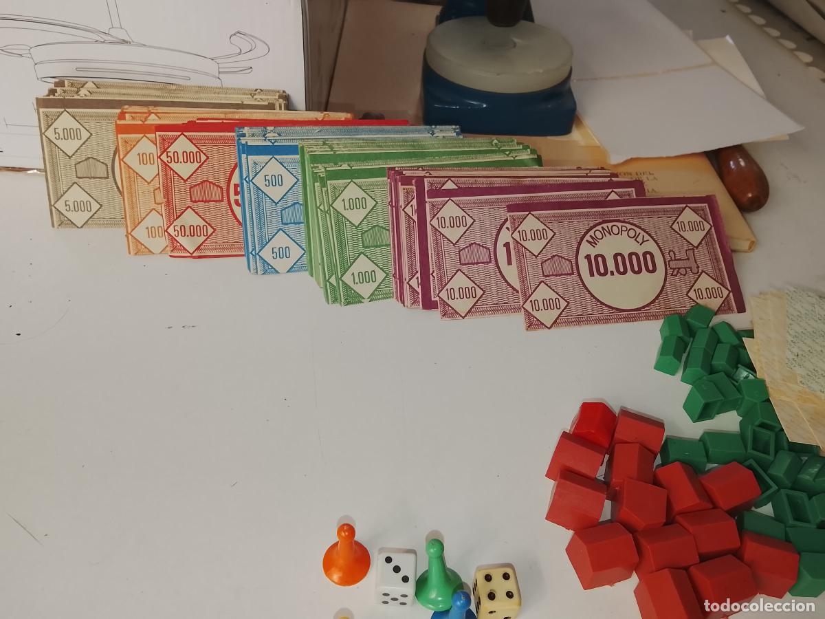 Juegos de mesa: 4 FICHA Y DOS DATOS DEL JUEGO MONOPOLY A&Ntilde;OS 70S COMPLETE SUS FALTAS, SE VENDE LAS 6 PIEZAS JUNTAS
