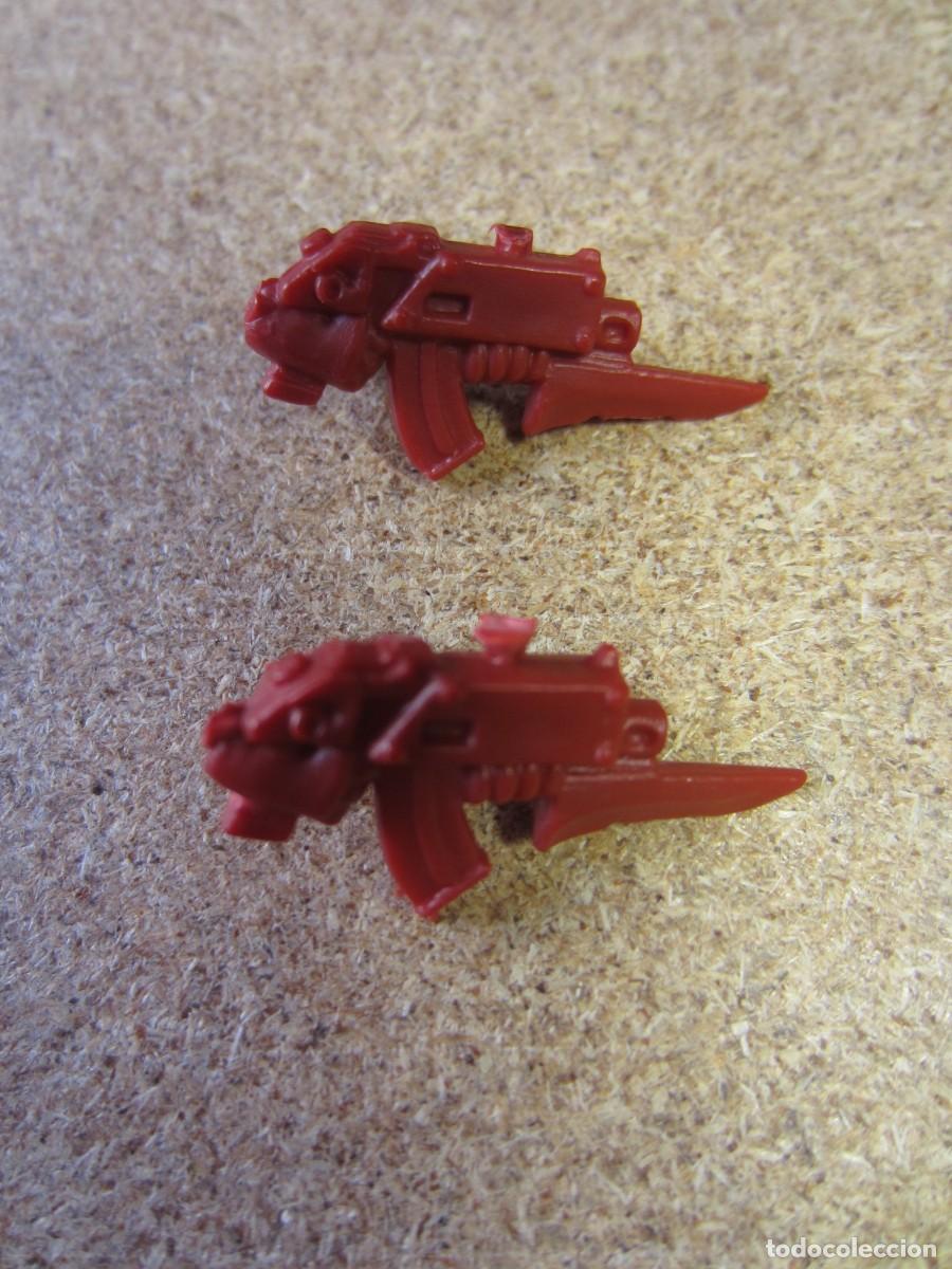 Juegos de mesa: 2 Rifles B&oacute;lter Blood Angels Marines. Repuestos Space Crusade Cruzada Estelar MB