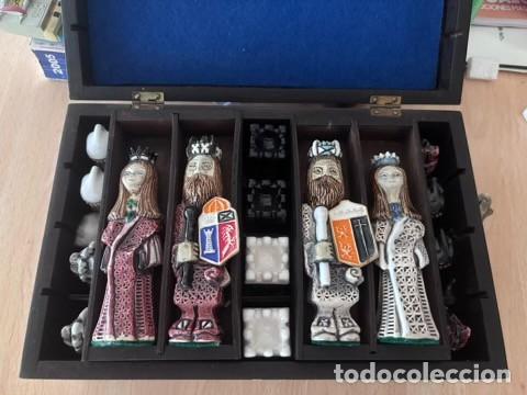 Juegos de mesa: Ajedrez artesanal de cer&aacute;mica a&ntilde;os 70