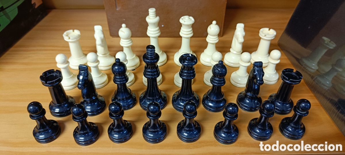 Juegos de mesa: JUEGO COMPLETO DE PIEZAS DE AJEDREZ MAXIMS - Foto 2
