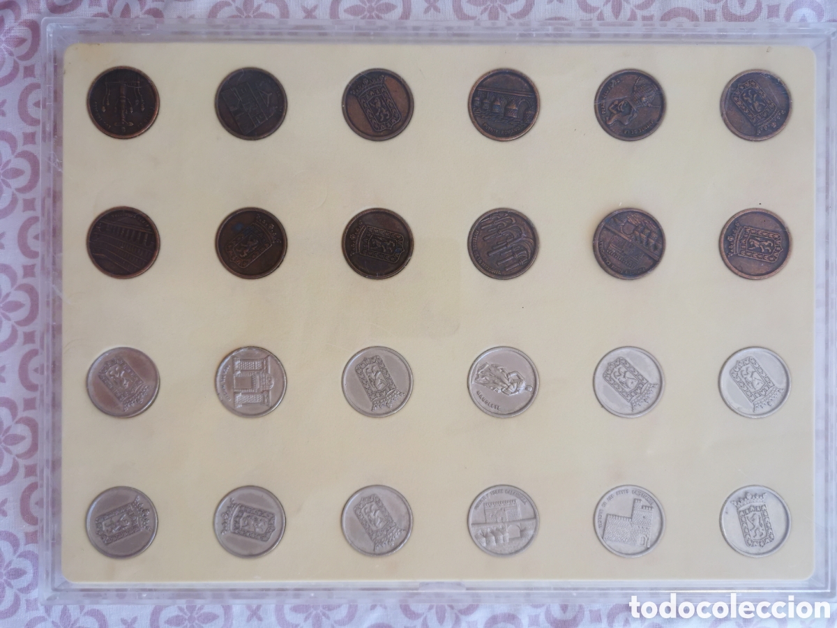 Juegos de mesa: Juego de damas de C&oacute;rdoba &ndash; 24 fichas met&aacute;licas con monumentos