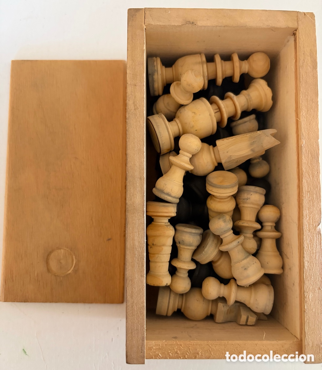 Juegos de mesa: Magn&iacute;fico lote de ajedrez vintage de fabricaci&oacute;n espa&ntilde;ola (d&eacute;cadas 1960 - 1970).
