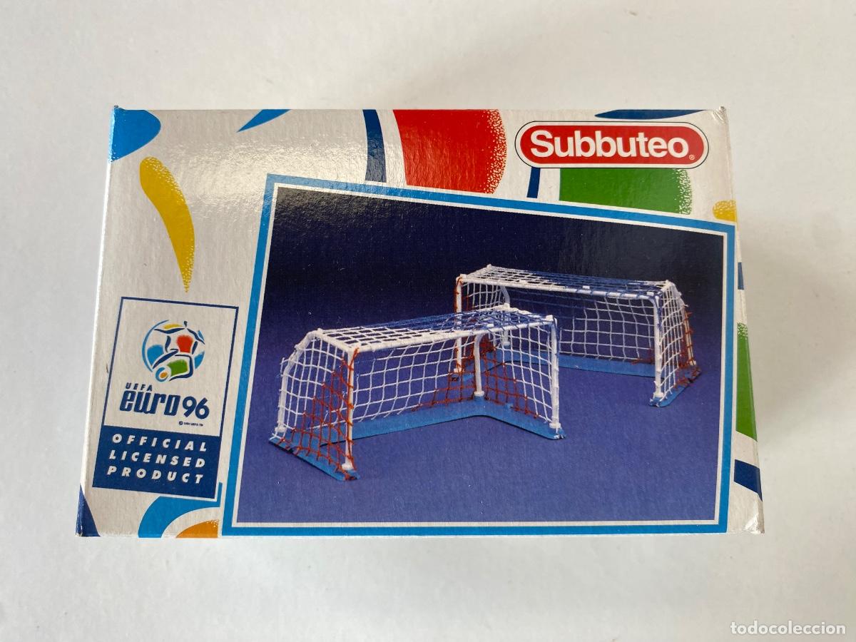 Juegos de mesa: Porter&iacute;a subbuteo nueva