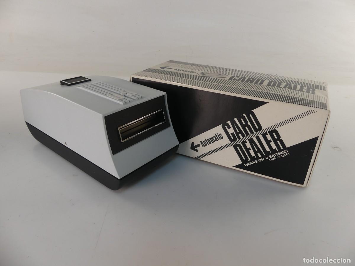 Jeux de table: Repartidor de cartas autom&aacute;tico con caja original