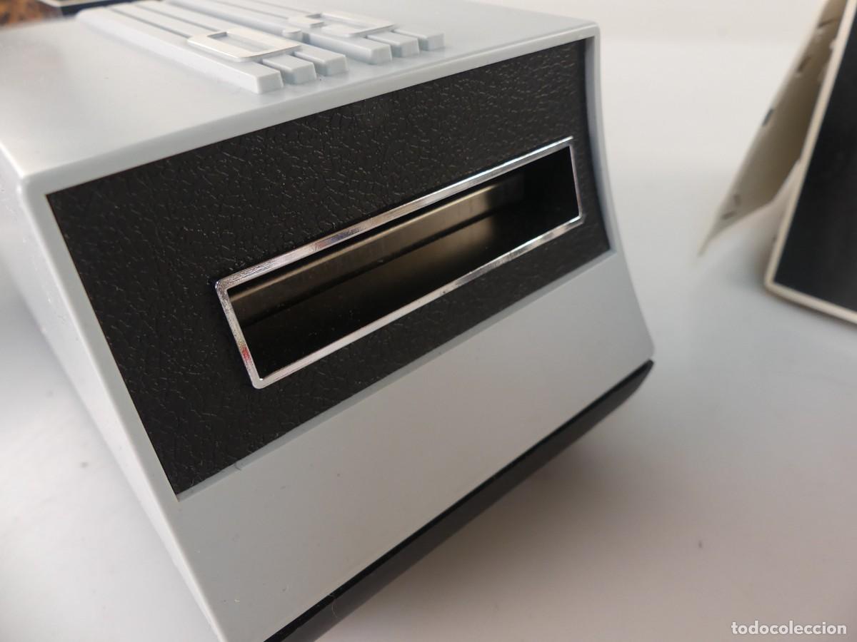 Juegos de mesa: Repartidor de cartas autom&aacute;tico con caja original - Foto 3
