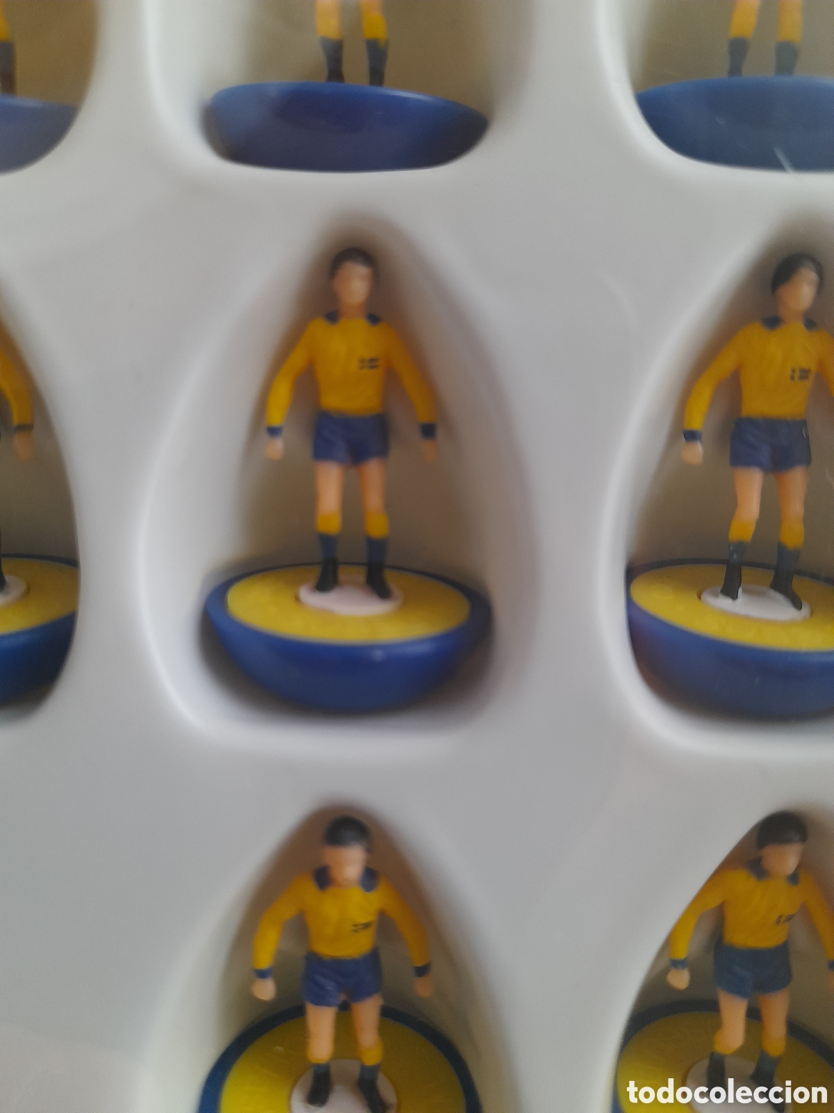 Juegos de mesa: Subbuteo selecci&oacute;n Suecia - Foto 3