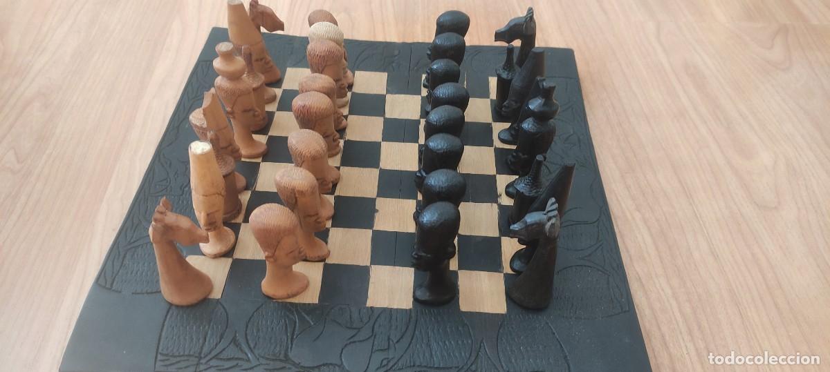 Juegos de mesa: Juego de ajedrez artesanal de madera - Foto 1