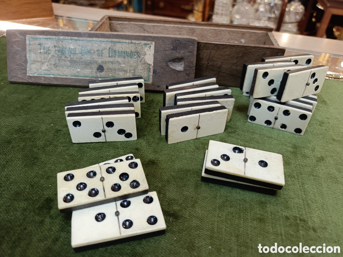 Juegos de mesa: ANTIGUO JUEGO DE DOMINO . SIGLO XIX. FICHAS DE HUESO Y EBANO . COMPLETO EN SU CAJA