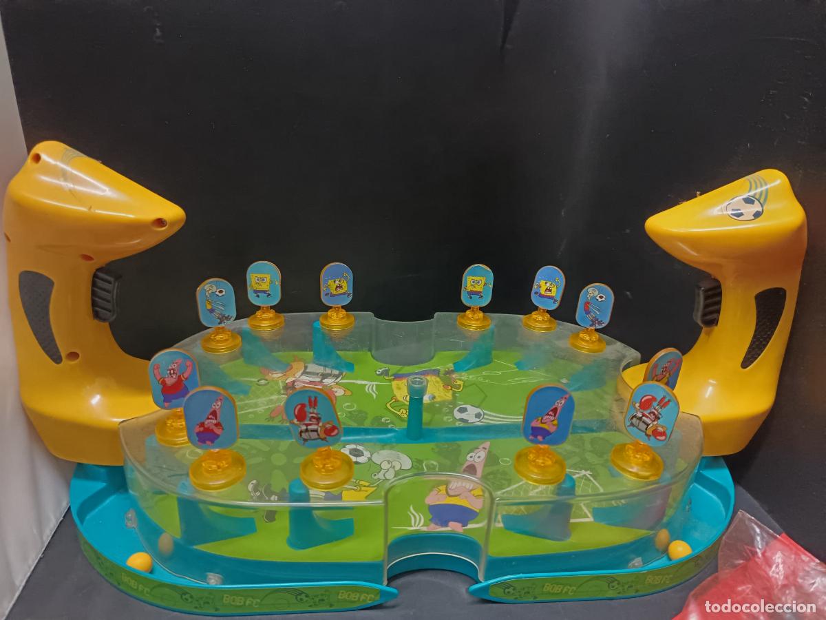 Juegos de mesa: BOB ESPONJA Batalla de bolas Futbol. Funcionando, Completo sin caja. IMC Toys 2011.