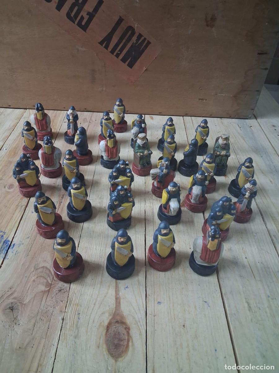 Juegos de mesa: Ajedrez cer&aacute;mica 32 piezas, tema medieval - Foto 2