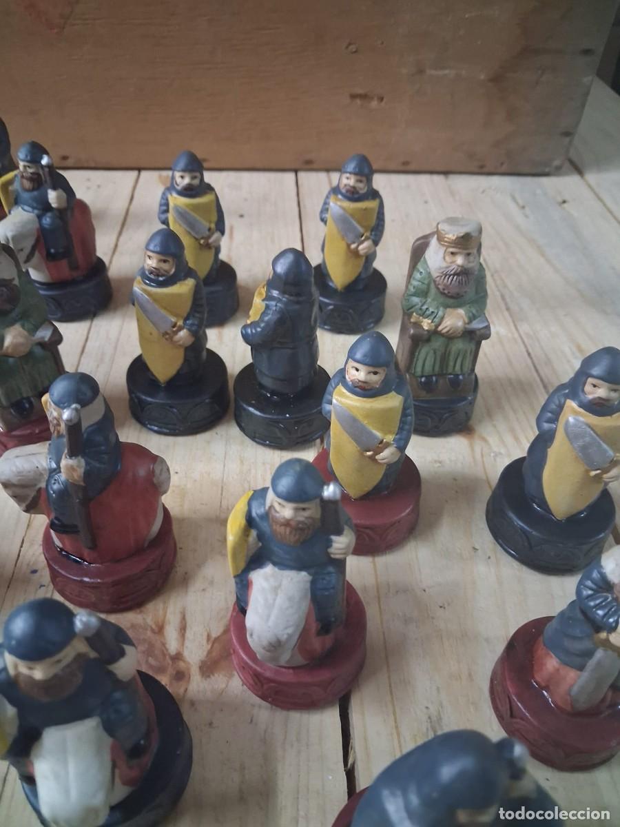 Juegos de mesa: Ajedrez cer&aacute;mica 32 piezas, tema medieval - Foto 3