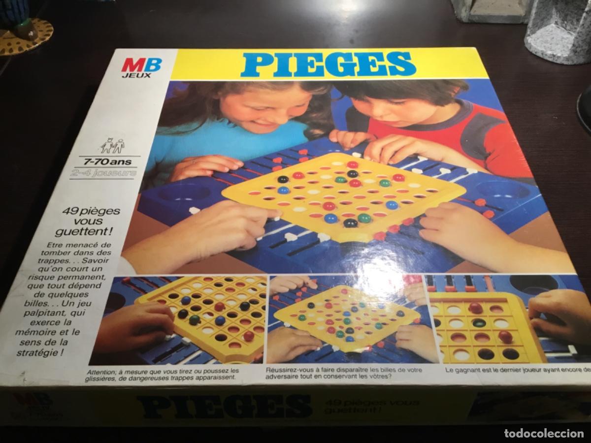 Juegos de mesa: Antiguo juego sobrevive MB, a&ntilde;o 1972. Se trata de la primera versi&oacute;n francesa, Muy dif&iacute;cil