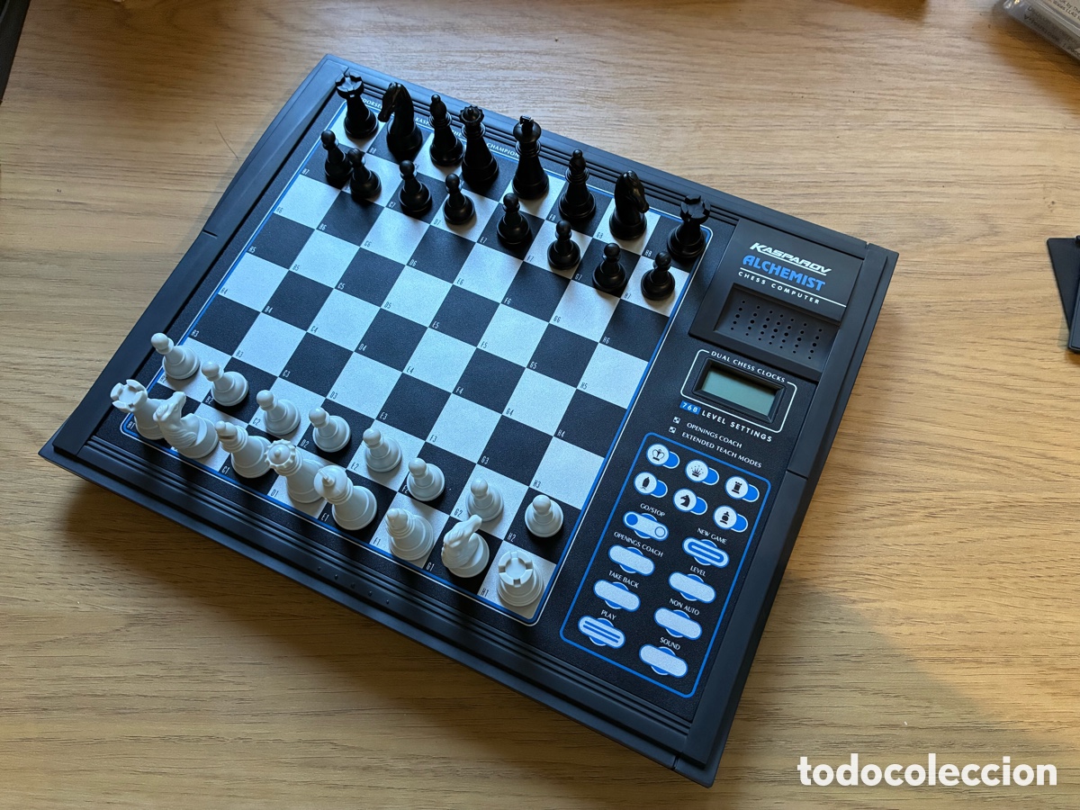 Juegos de mesa: Kasparov Alchemist Chess Computer (en caja) - Foto 1