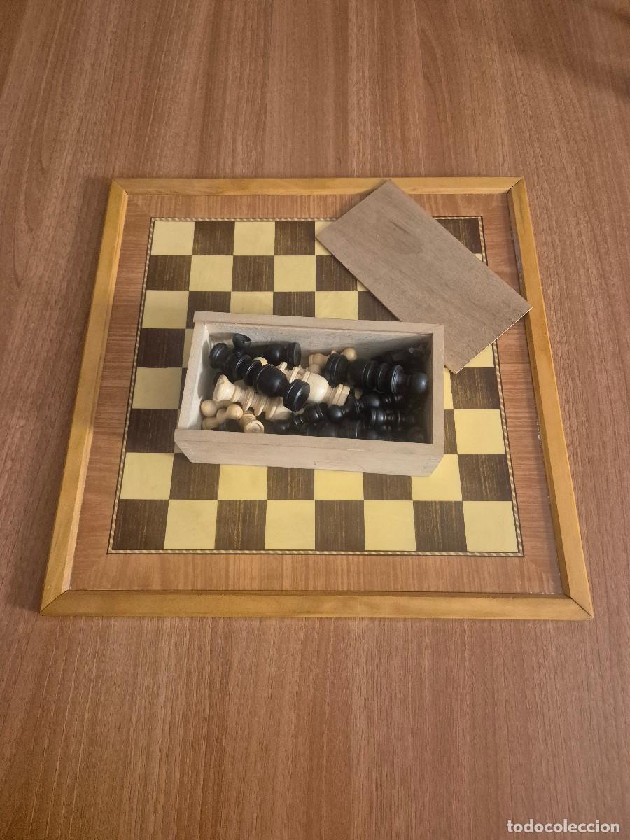 Juegos de mesa: JUEGO DE AJEDREZ DE MADERA CON TABLERO. - Foto 5