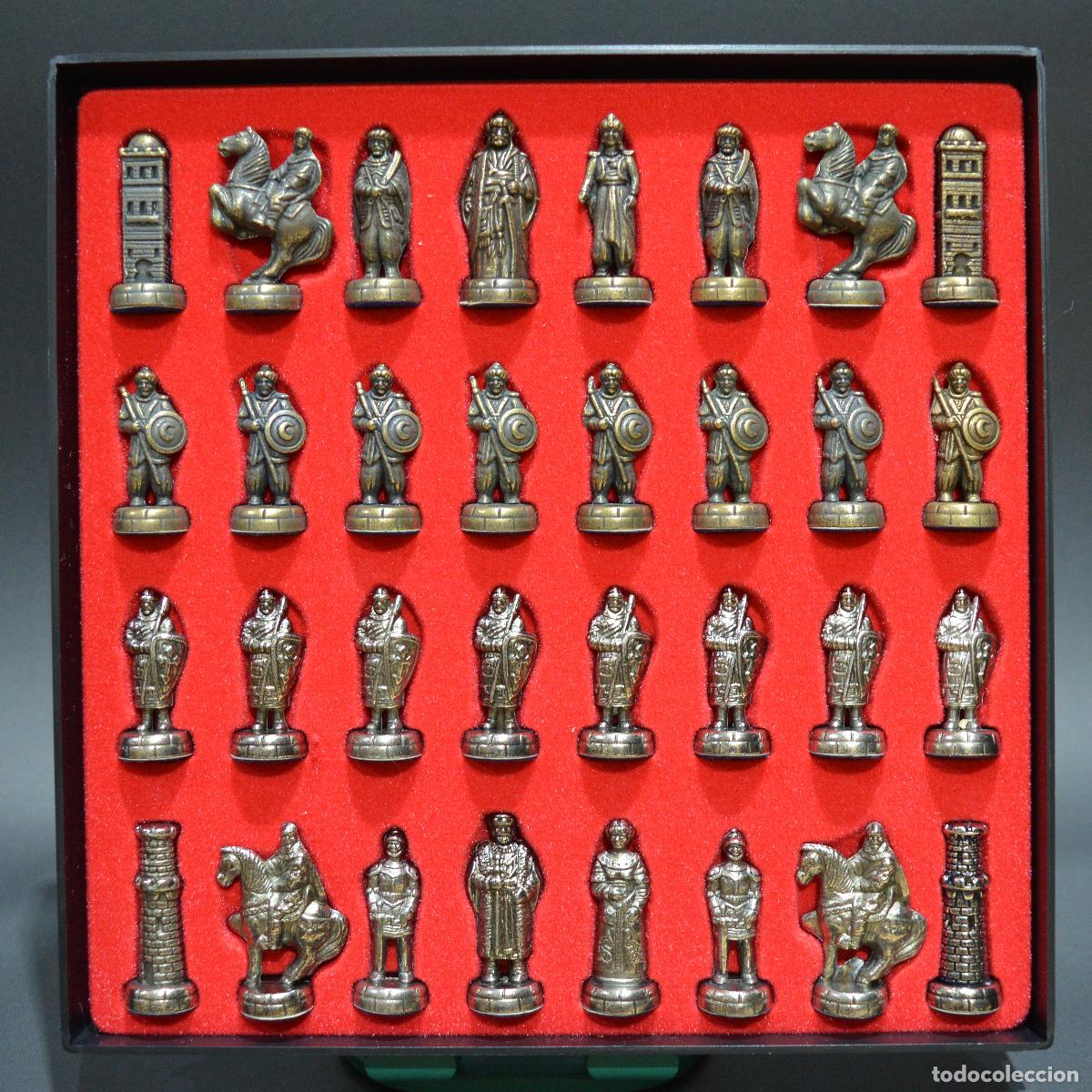 Juegos de mesa: AJEDREZ MET&Aacute;LICO MOROS Y CRISTIANOS 21CMX21CM