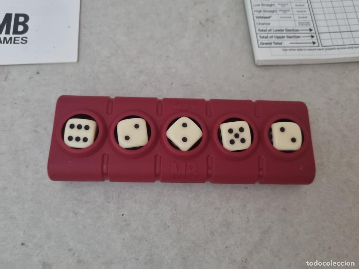 Juegos de mesa: Juego port&aacute;til de MB Yahtzee - Foto 5