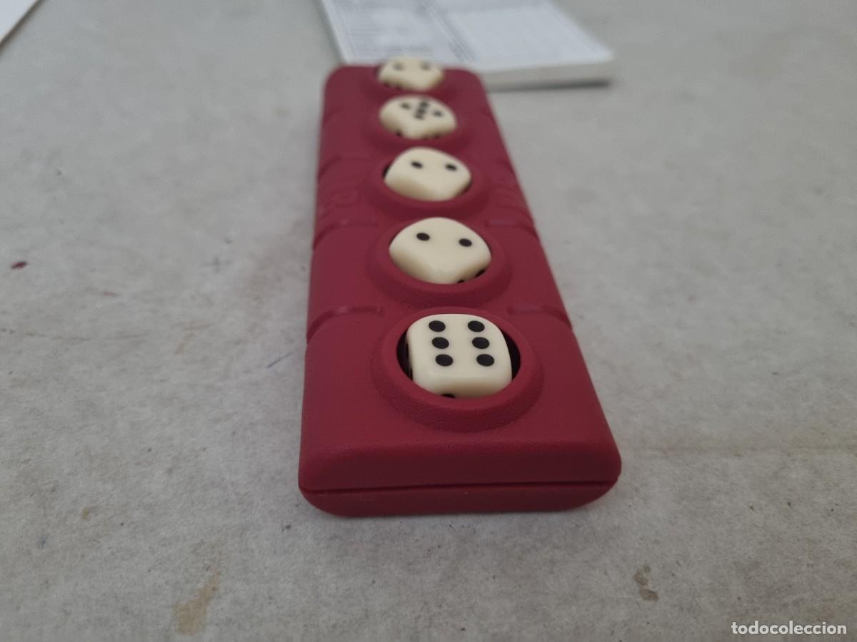Juegos de mesa: Juego port&aacute;til de MB Yahtzee - Foto 12