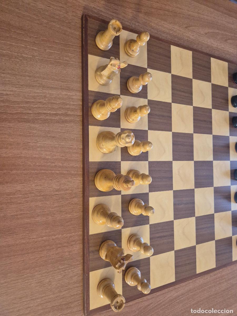 Juegos de mesa: TABLERO DE AJEDREZ Y PIEZAS DE AJEDREZ DE MADERA CON CAJA. - Foto 5