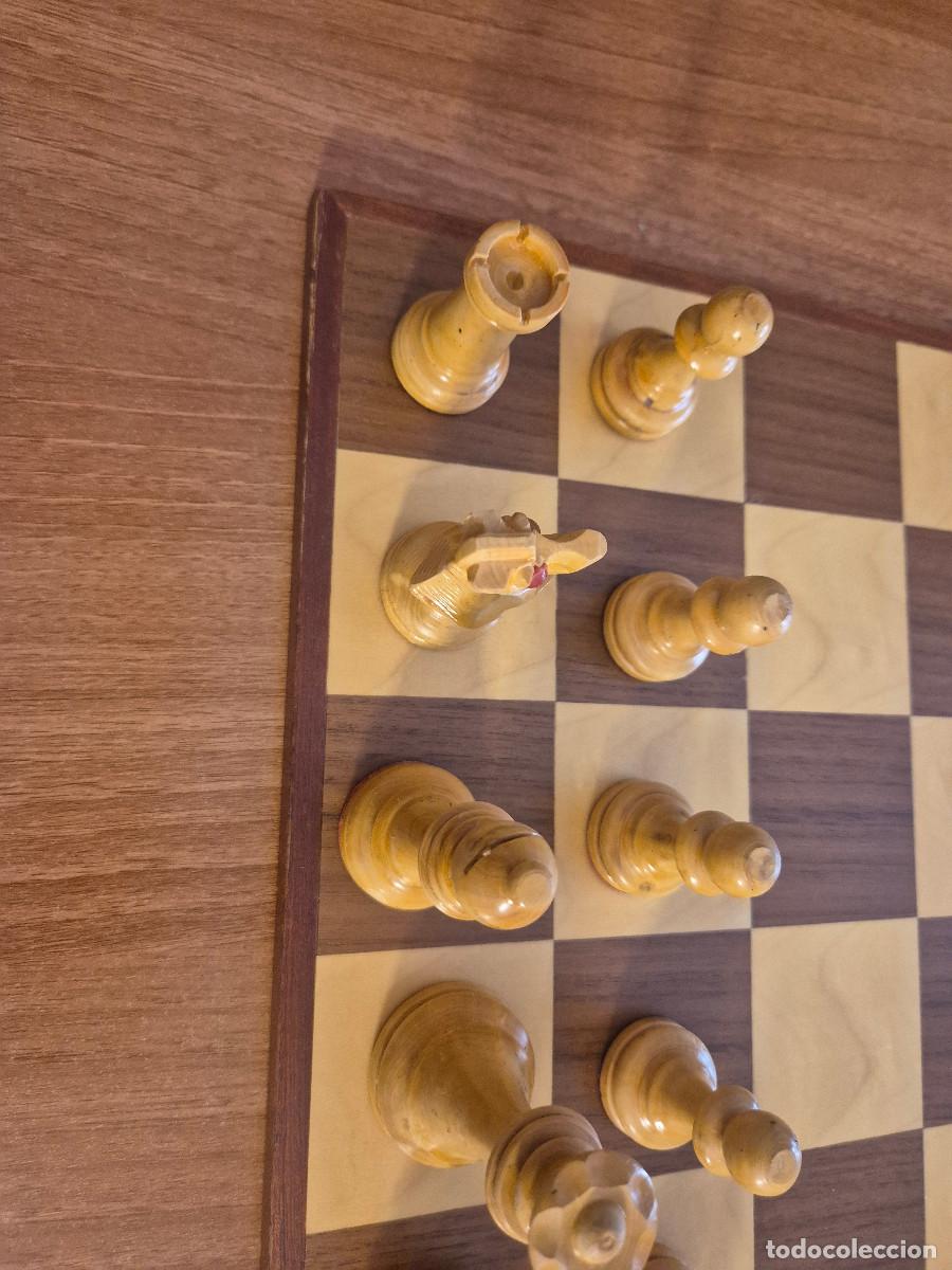 Juegos de mesa: TABLERO DE AJEDREZ Y PIEZAS DE AJEDREZ DE MADERA CON CAJA. - Foto 6
