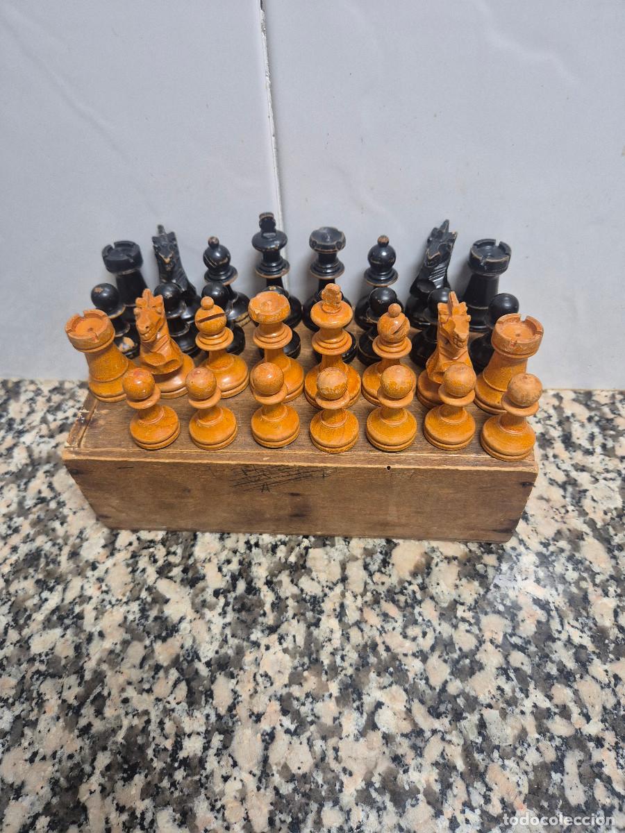 Juegos de mesa: ANTIGUO JUEGO DE AJEDREZ PIEZAS DE MADERA INCOMPLETO VER FOTOS.