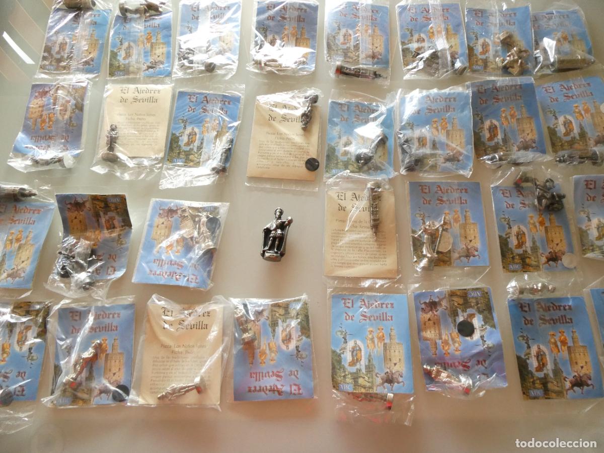 Juegos de mesa: JUEGO DE AJEDREZ DE SEVILLA. S&Iacute;MBOLOS SEVILLANOS. GIRALDA, TORRE ORO, SEISES, GIRALDILLO, 1,5KG