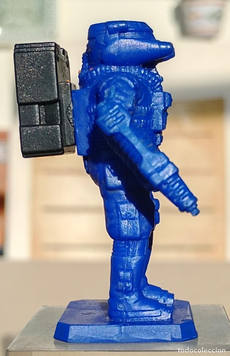 Juegos de mesa: Figura Comando Azul Omega Virus MB Repuesto - Foto 2