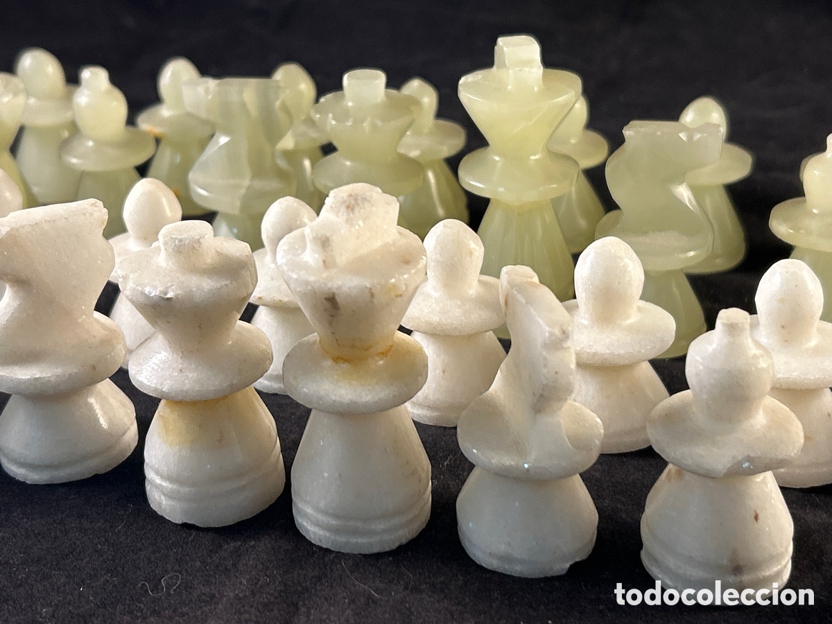 Juegos de mesa: FIGURAS DE AJEDREZ TALLADAS A MANO - Foto 2