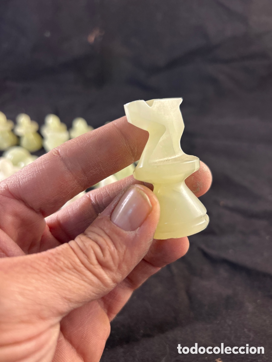 Juegos de mesa: FIGURAS DE AJEDREZ TALLADAS A MANO - Foto 6