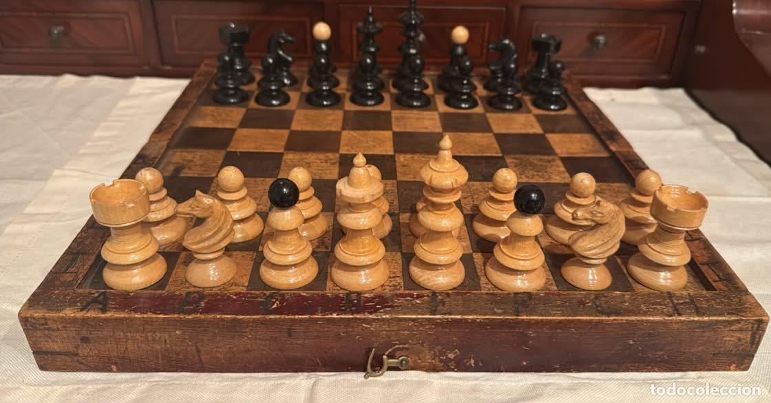Juegos de mesa: Ajedrez Antiguo Completo Caf&eacute; Viena original - 32 piezas + tablero caja de madera S.XIX