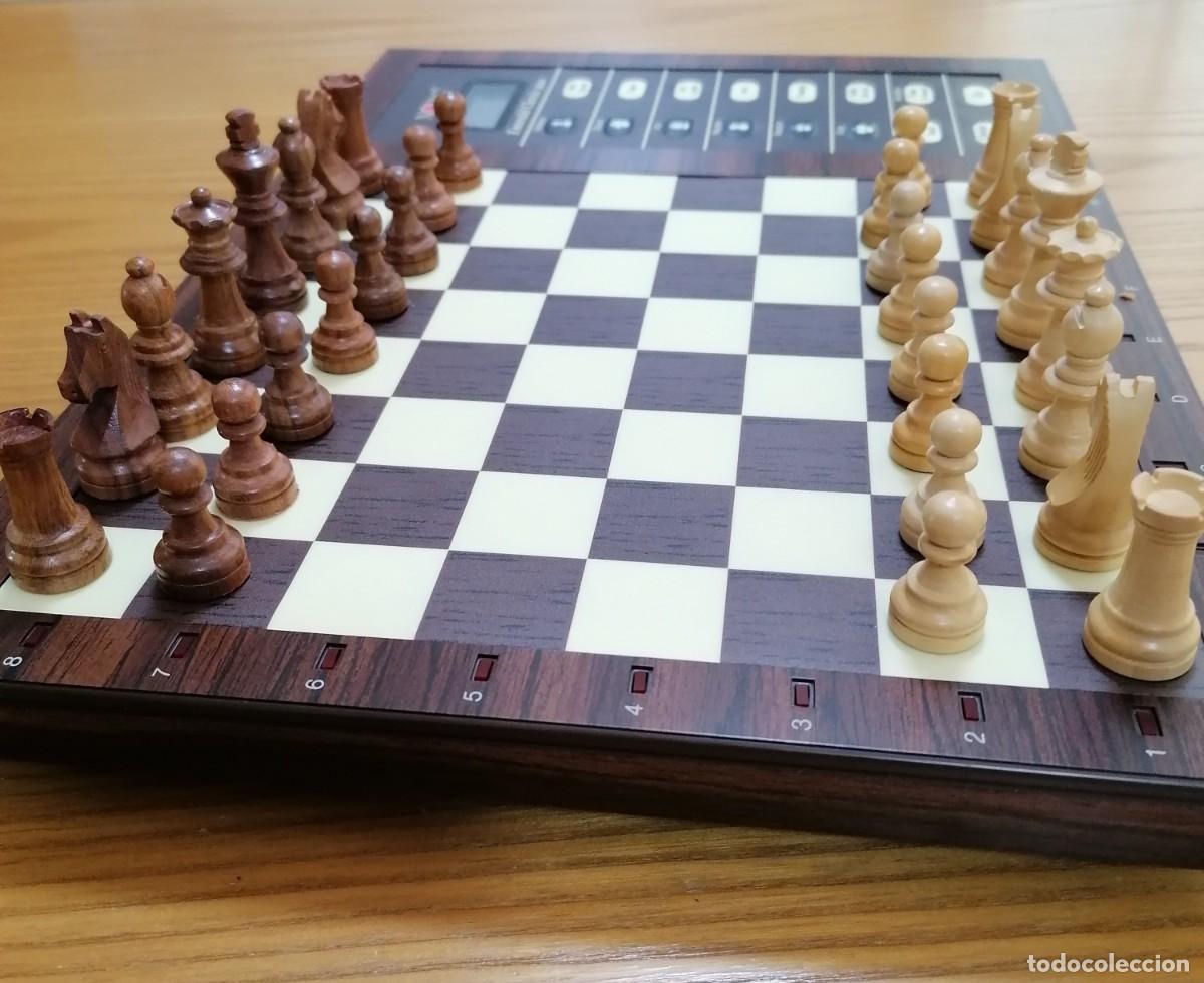 Juegos de mesa: Ajedrez electr&oacute;nico Novag EMERALD CLASSIC plus. - Foto 17
