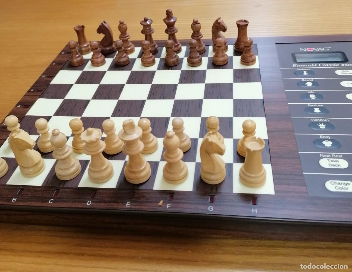 Juegos de mesa: Ajedrez electr&oacute;nico Novag EMERALD CLASSIC plus. - Foto 19