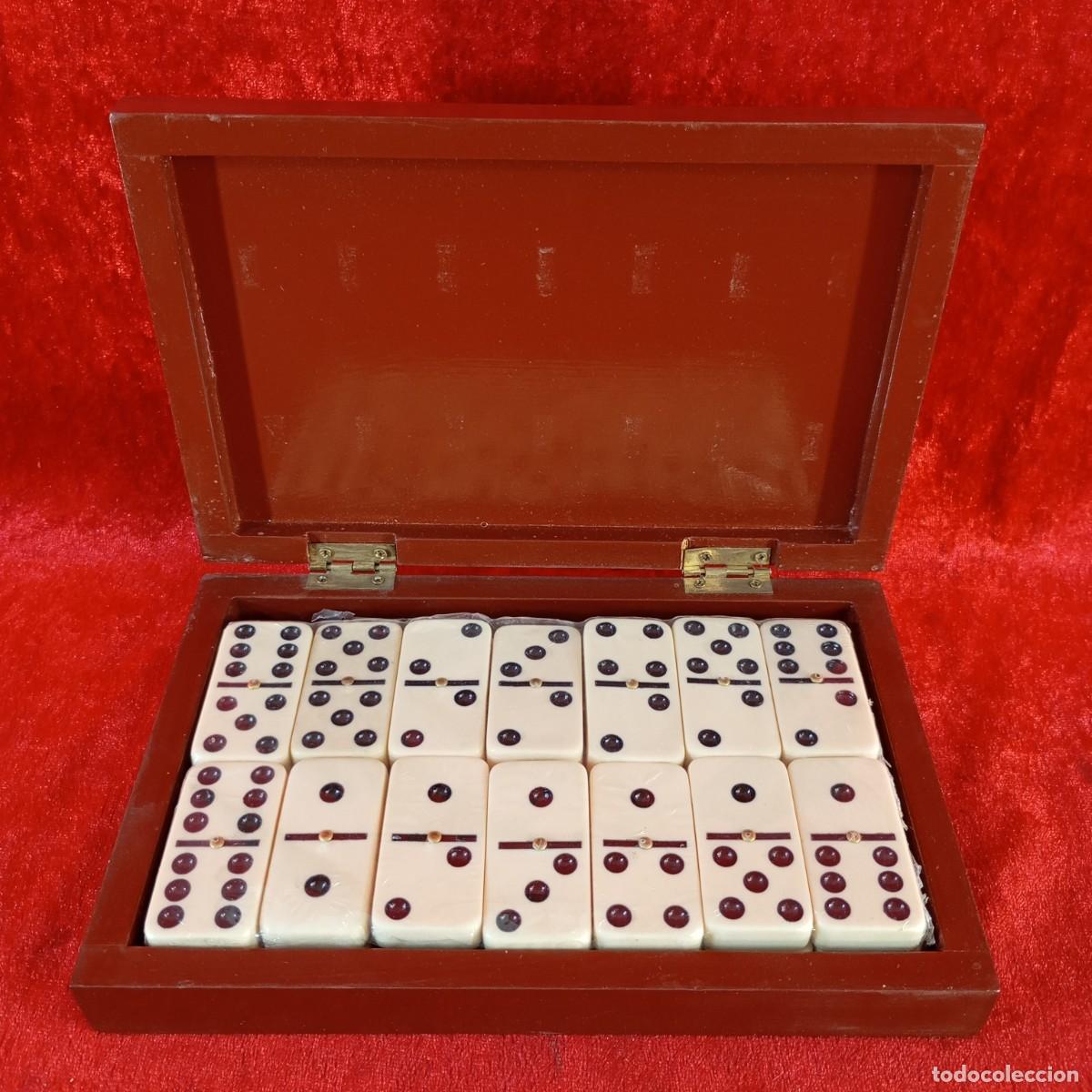 Juegos de mesa: CL&Aacute;SICO JUEGO DE DOMIN&Oacute; - 28 PIEZAS - UDL, UNIVERSIDAD DE LLEIDA - 2005