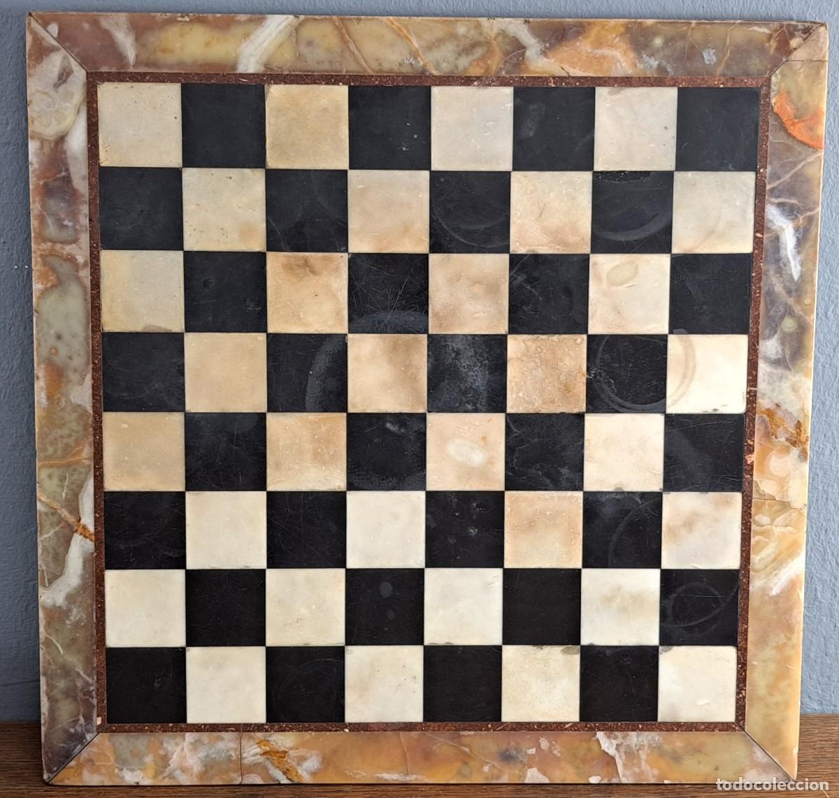 Juegos de mesa: Tablero Italiano de ajedrez de m&aacute;rmol macizo, siglo XX