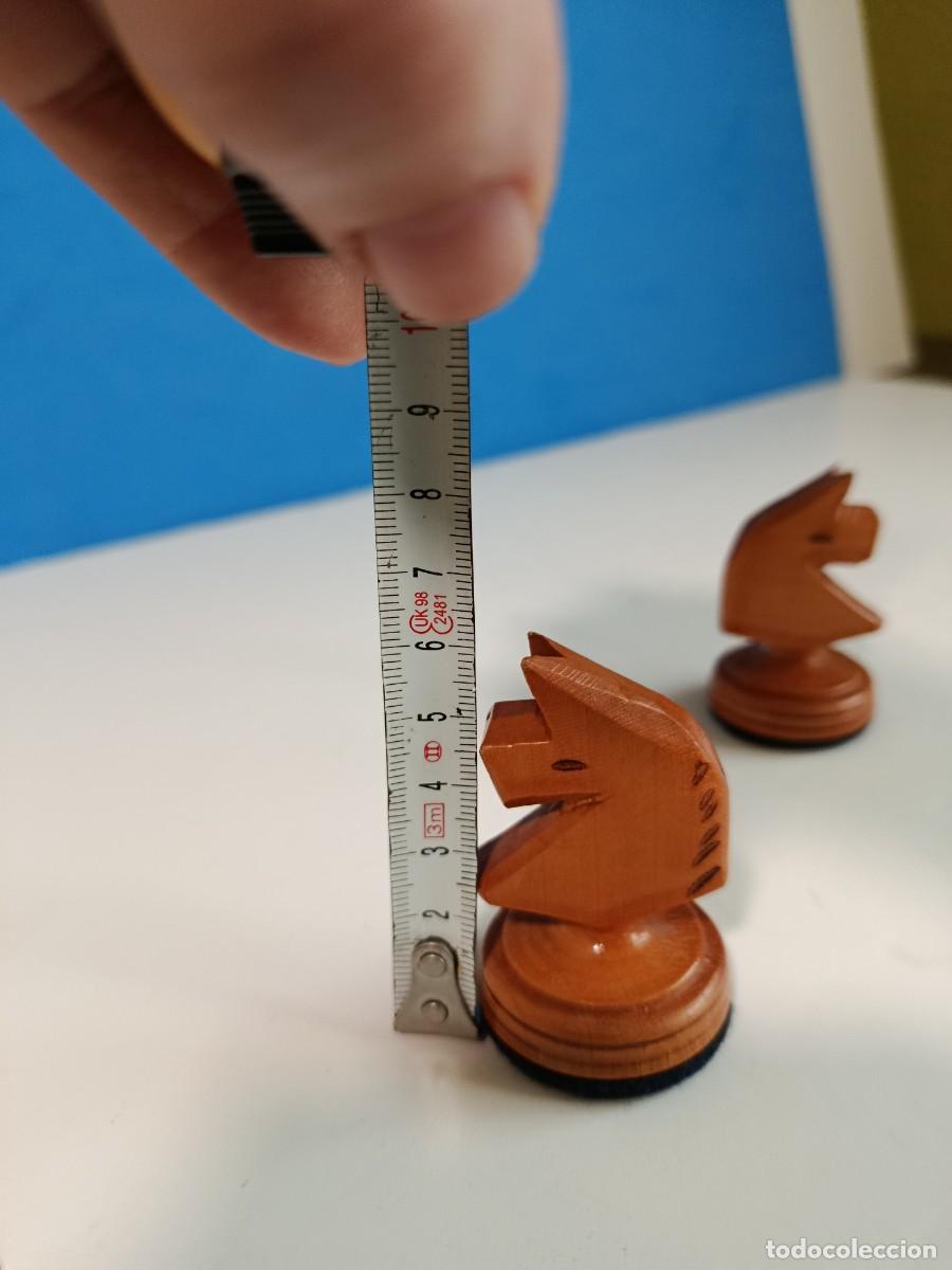 Juegos de mesa: DOS CABALLOS DEL AJEDREZ POLACO. MODELO REALEZA. - Foto 4