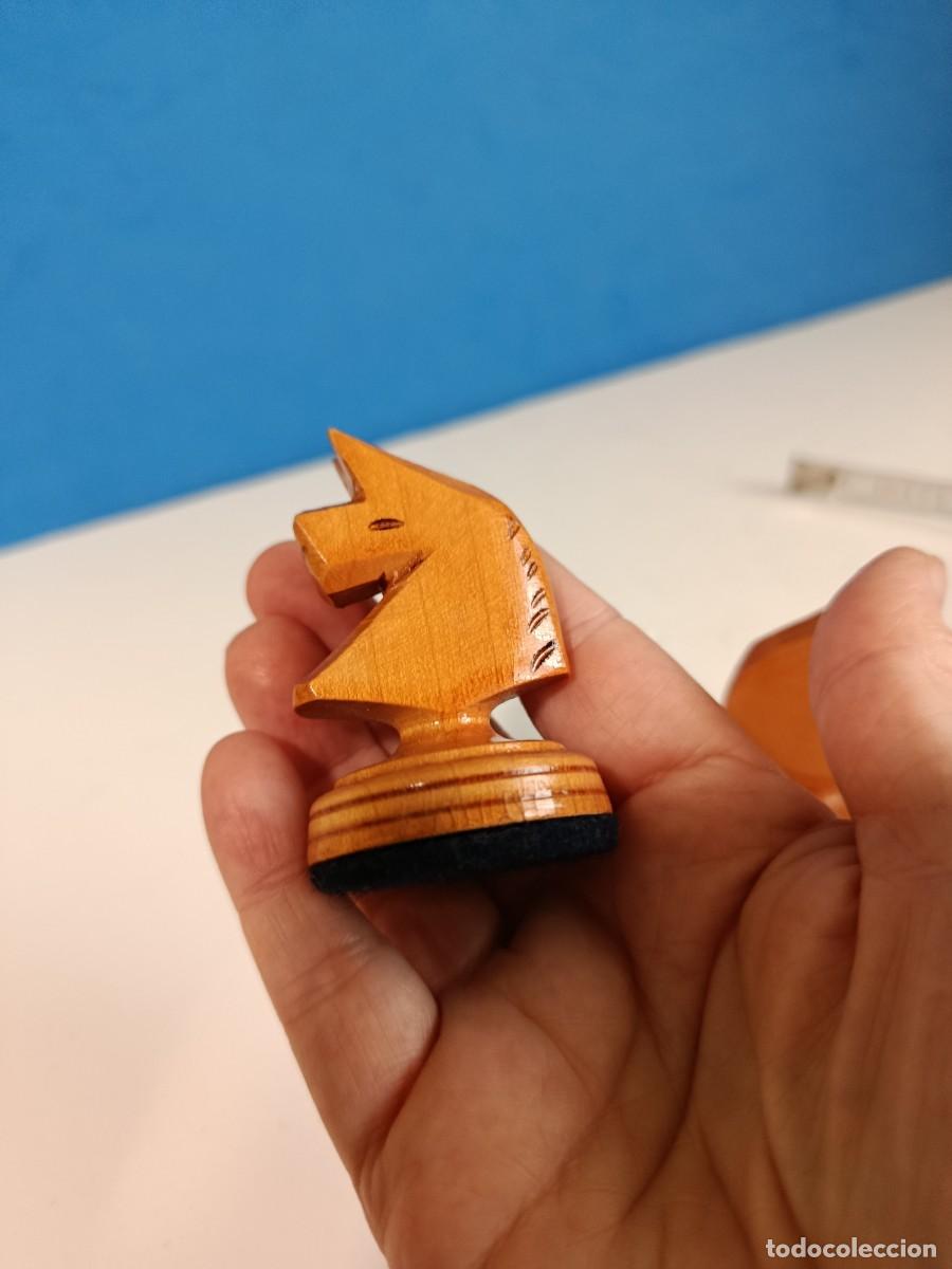 Juegos de mesa: DOS CABALLOS DEL AJEDREZ POLACO. MODELO REALEZA. - Foto 5