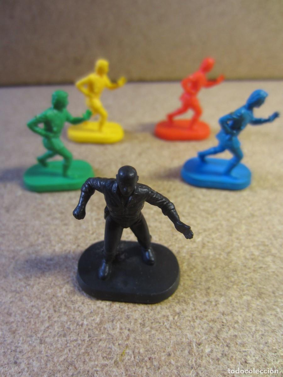 Juegos de mesa: Figuras Piezas Desconocidas Juego de Mesa