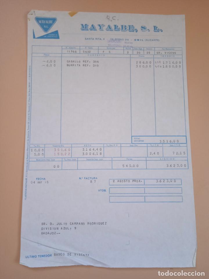 Brinquedos antigos: FACTURA DE JUGUETES. FABRICA DE JUGUETES. MAYALBE, S.L. ONIL, ALICANTE, 1978.