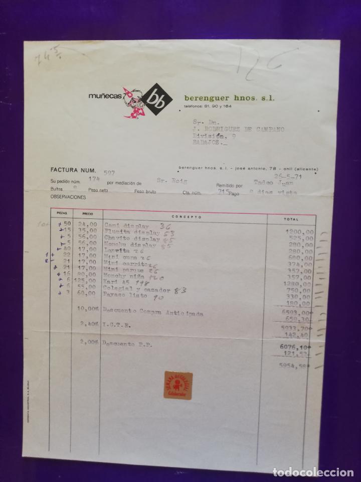 Giocattoli antichi: FACTURA DE JUGUETES. MU&Ntilde;ECAS BB. BEREBGUER HNOS. S.A. ONIL, ALICANTE, 1971.