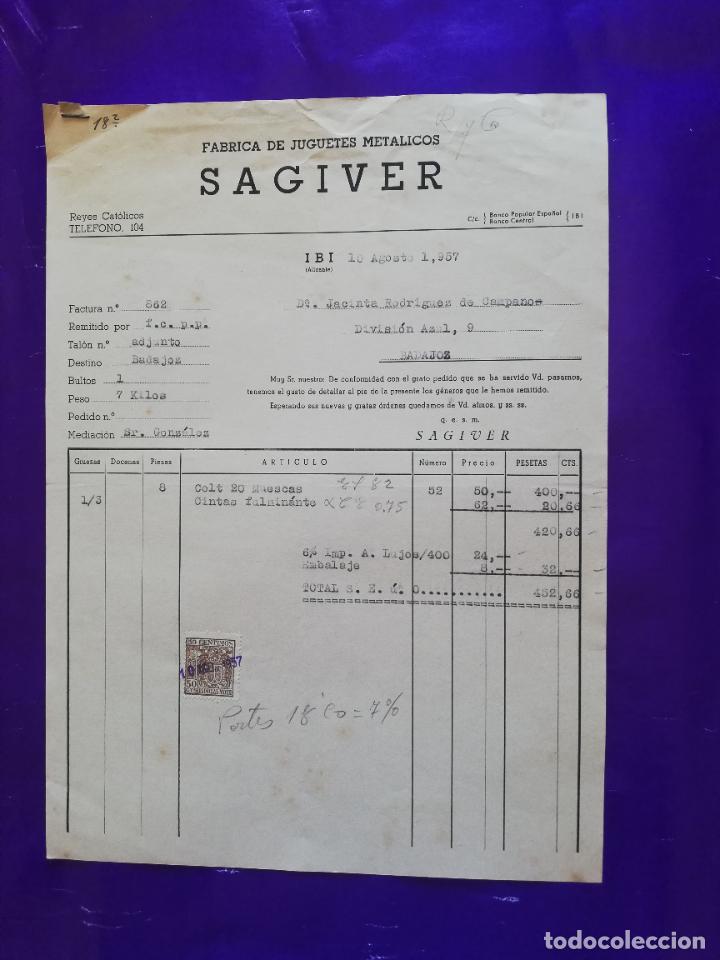 Antikes Spielzeug: FACTURA DE JUGUETES. FABRICA DE JUGUETES METALICOS. SAGIVER. IBI, ALICANTE, 1957.