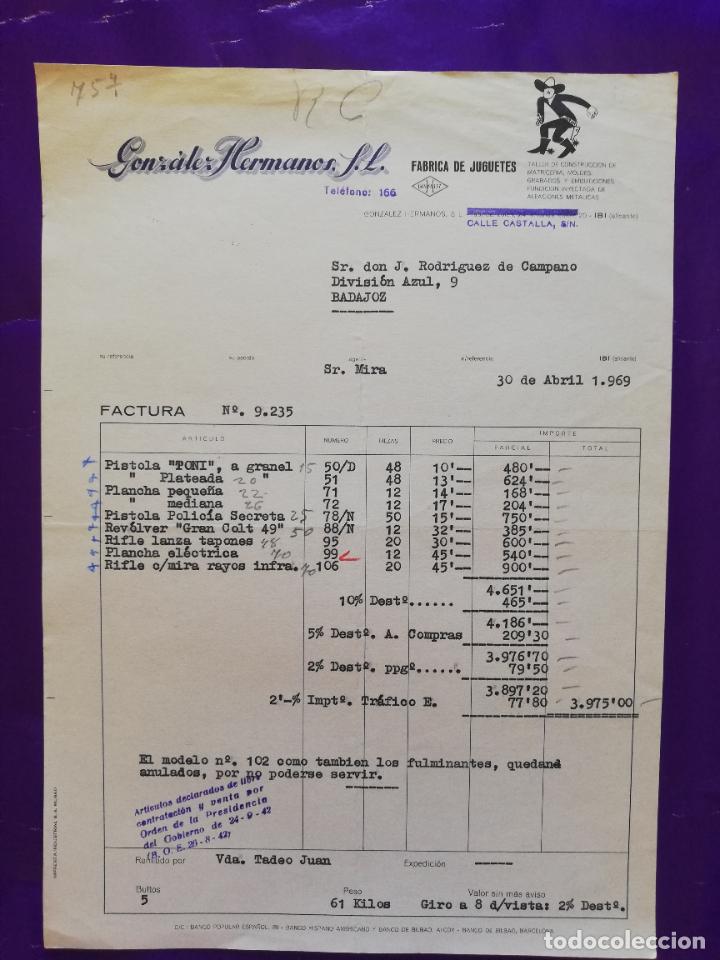 Old Toys: FACTURA DE JUGUETES. FABRICA DE JUGUETES. GONZALEZ HERMANOS, S.L. IBI, ALICANTE, 1969.